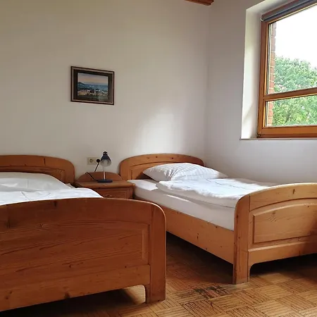 Haus 6 Ferienpark, Ideal Fuer Senioren Und Familien Natur, Ruhe Und Leichte Wanderwege Direkt Vor Der Tuer Нихайм